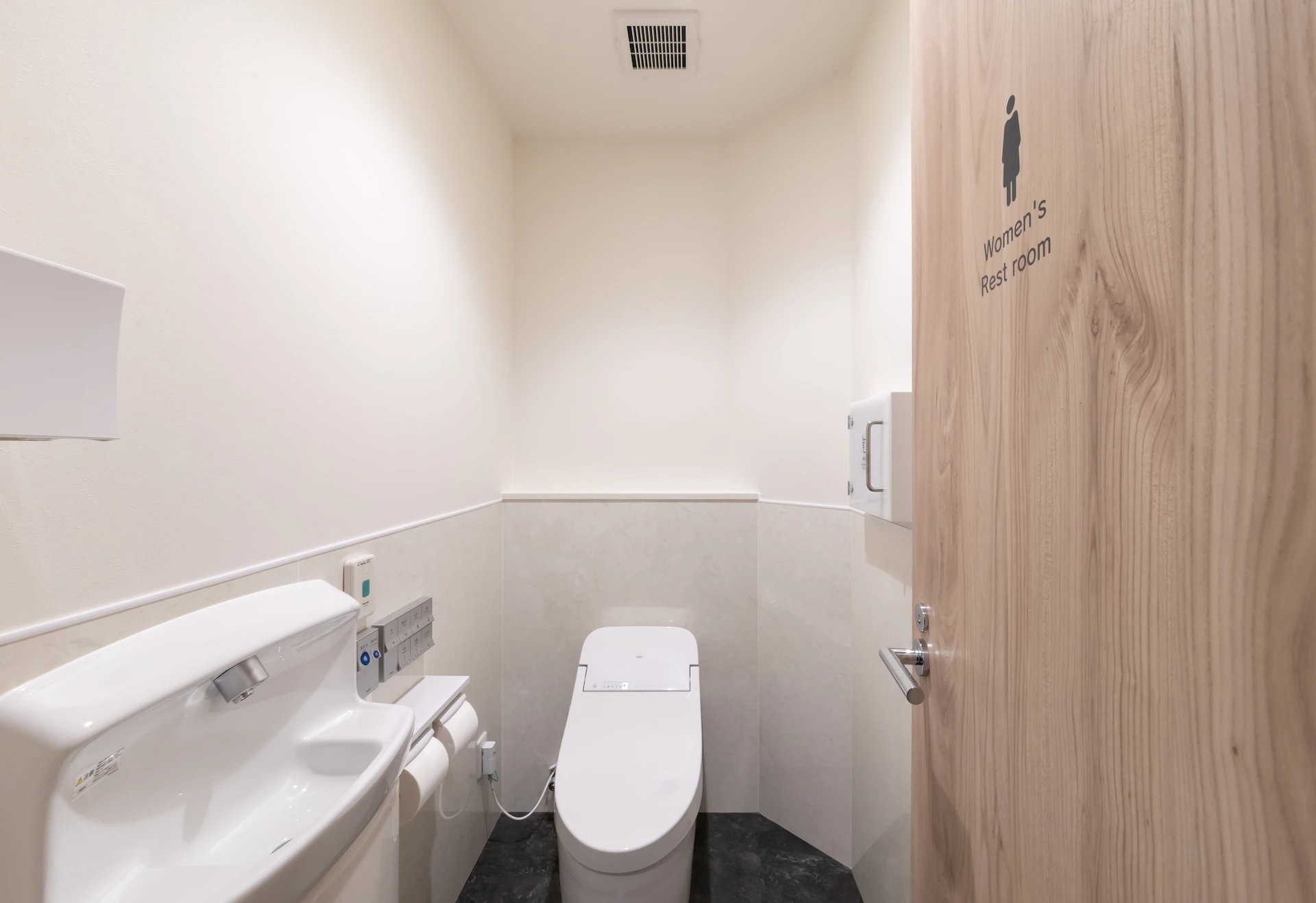 女性専用トイレ